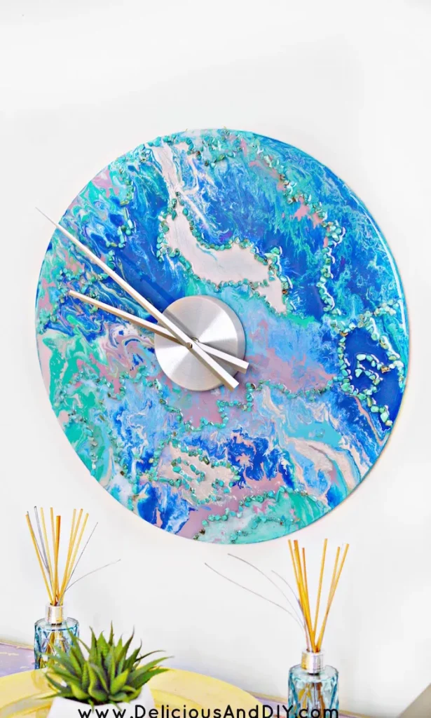 DIY Marbled-Wall-Clock