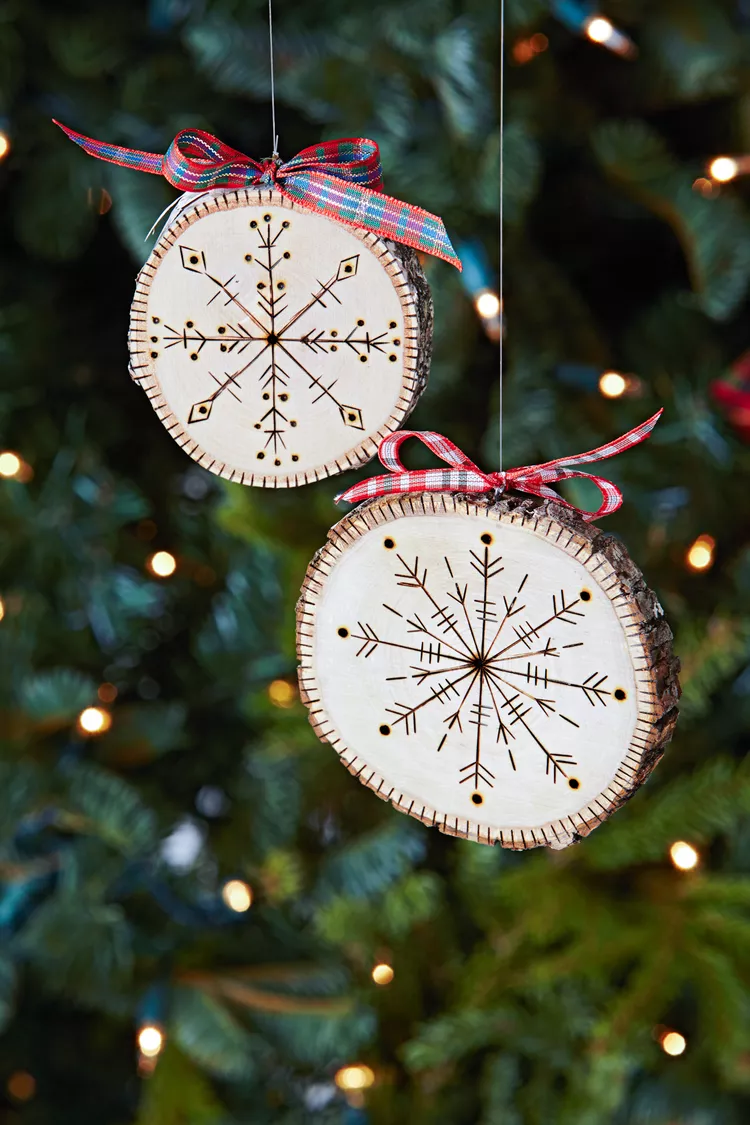 easy ornaments for christmas tree